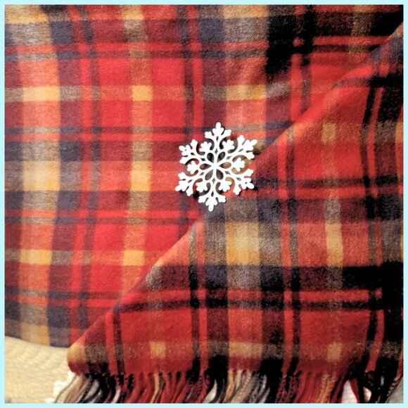 100% Lambswool Scarf Hypoallergenic SCOTTISH IMPORT THINK SOFT WARM TARTAN NWT - Picture 11 of 11